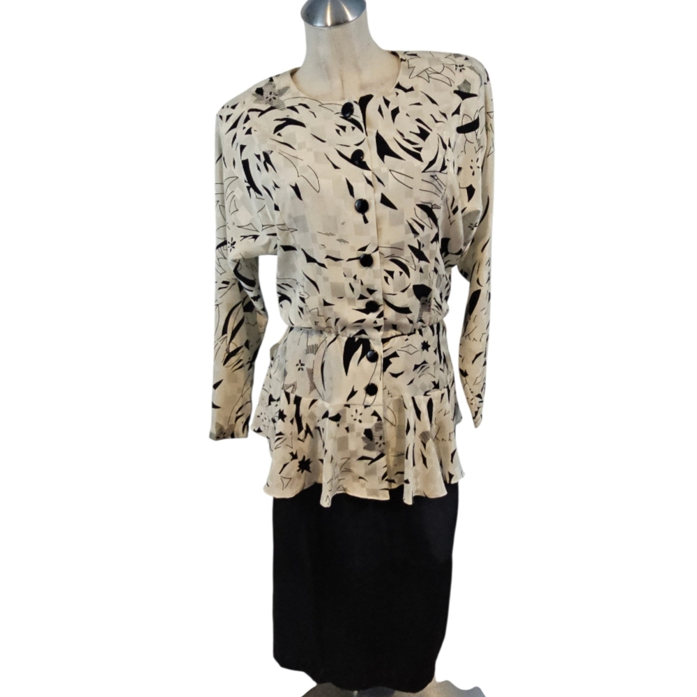 Vintage Von Bramlett Size 7 / 8 Black and Off White Peplum Dress